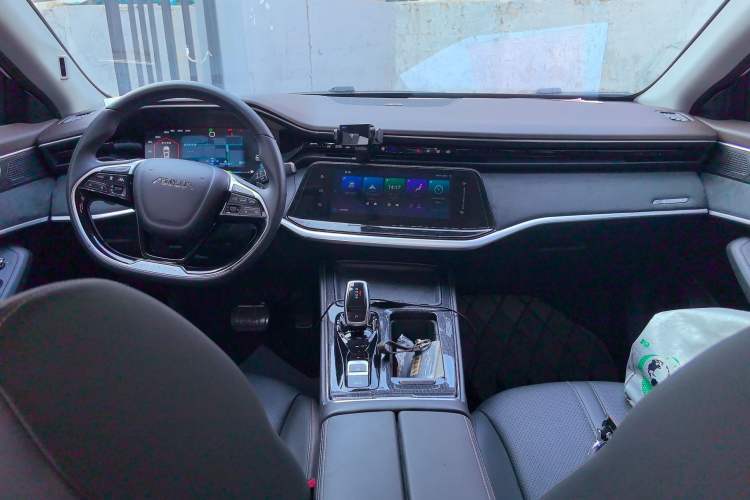 Used Dongfeng Aeolus Yixuan MAX 2021 1.5T Super Cool Dad Edition Center Console