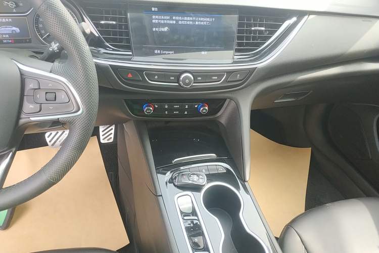 Used Buick Regal 2024 25T Deluxe Edition
