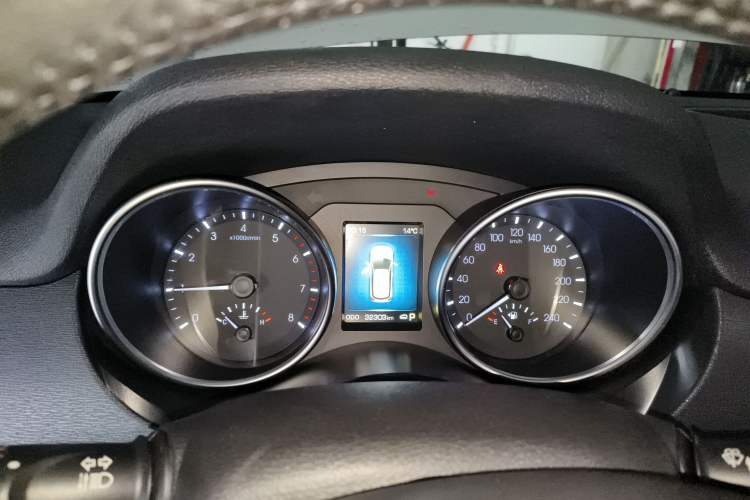 Used Haval H6 Coupe 2015 Blue Label 2.0T Automatic Two-Wheel Drive Elite Model