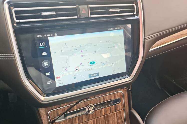 Used Roewe RX8 2018 30T Smart Connectivity Two-Wheel Drive Supreme Edition