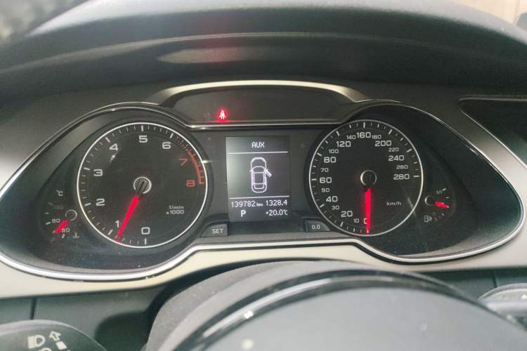 Used Audi A4L 2013 35 TFSI Automatic Standard Model
