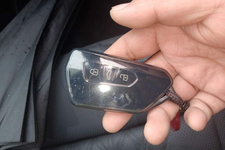 Used Volkswagen Magotan 2024 380TSI DSG Prestige Edition DaMai Package Vehicle Key