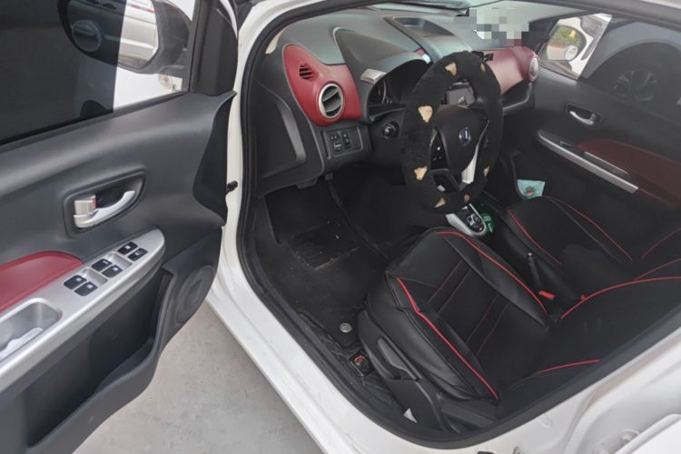 Used CHANGAN Benni 2015 1.4L IMT Prestige Model China V Standard
