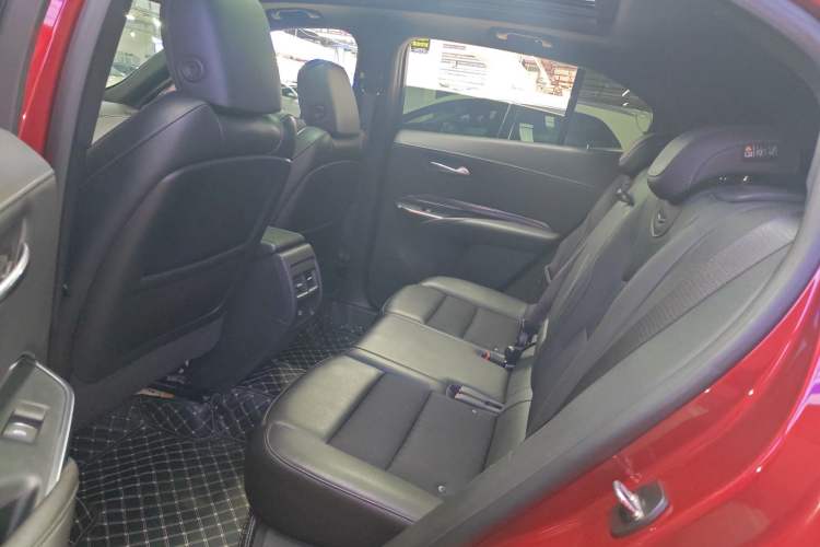 Used Cadillac XT4 2021 28T Two-Wheel Drive Tech Edition