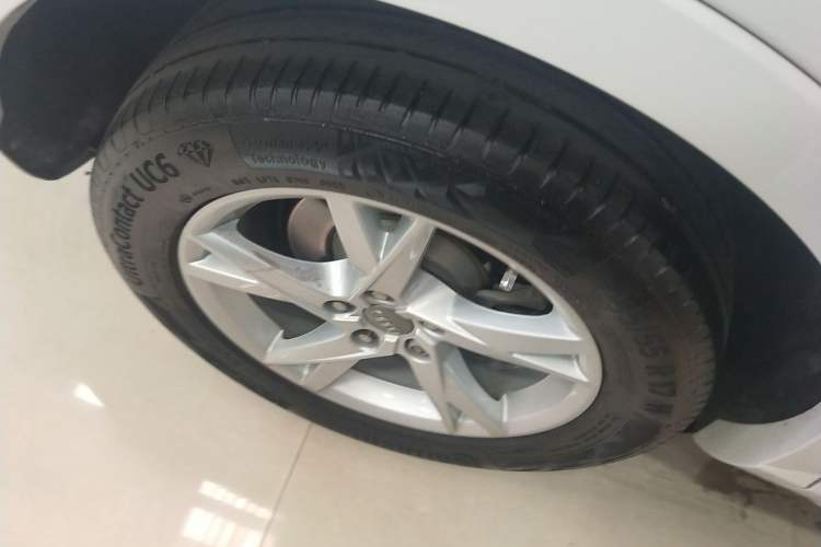 Used Audi Q3 2018 30th Anniversary Edition 35 TFSI Fashion Model Right Rear Wheel Hub