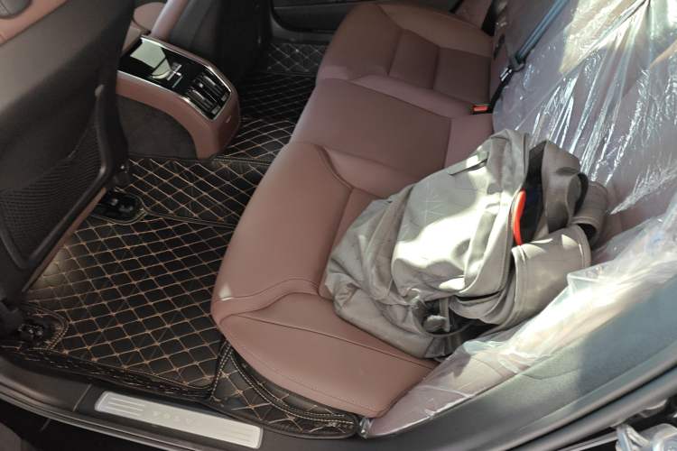 Used Volvo S90 2026 B5 Zhiyuan Luxury Edition
