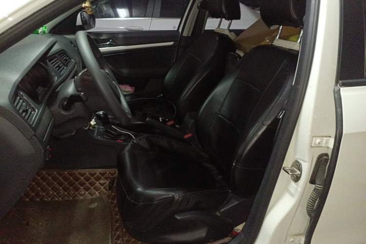 Used Volkswagen Lavida 2015 1.6L Automatic Fashion Edition Left Front Seat