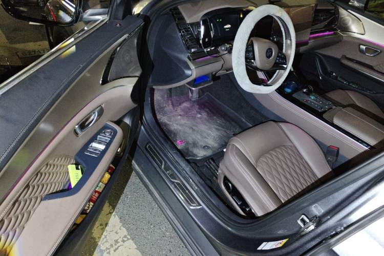 Used BYD Han 2023 DM-i Champion Edition 121KM Prestige Model