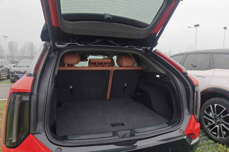 Used Cadillac OPTIQ 2024 Four-Wheel Drive Long-Range Version Trunk