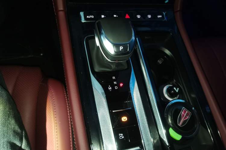 Used Hongqi H5 2024 2.0T Automatic Smart Connect Flagship Edition
