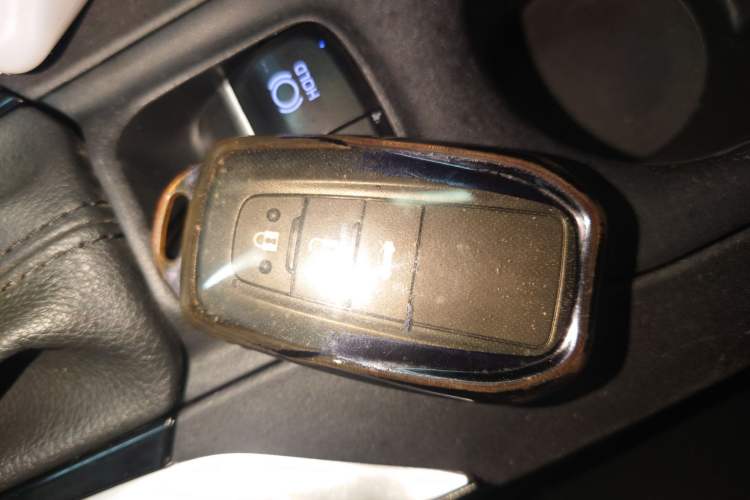 Used Toyota Corolla 2021 Dual-Motor 1.8L E-CVT Elite Edition Vehicle Key