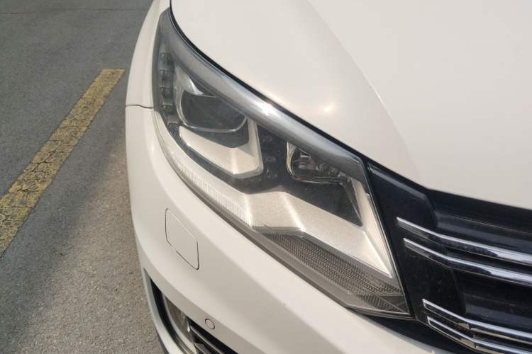 Used Volkswagen Tiguan 2013 2.0 TSI Automatic All-Wheel-Drive Flagship Edition