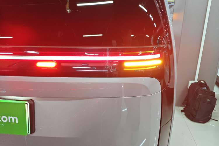 Used Li Auto MEGA 2024 Ultra Model