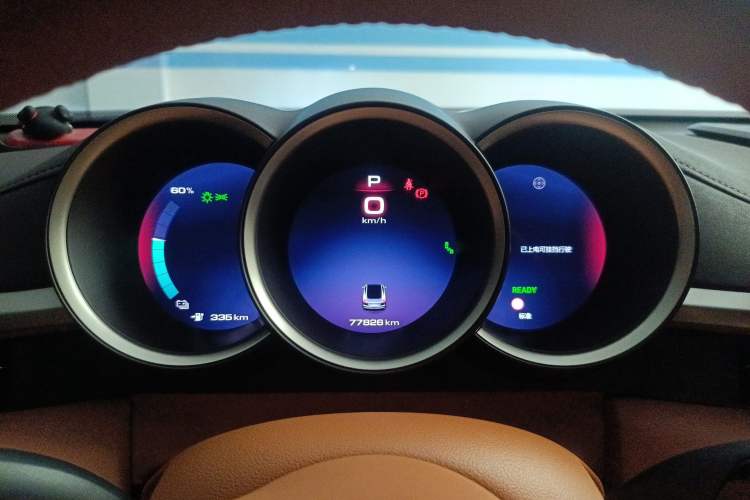 Used ORA Lightning Cat 2022 555 km Luxury Edition
