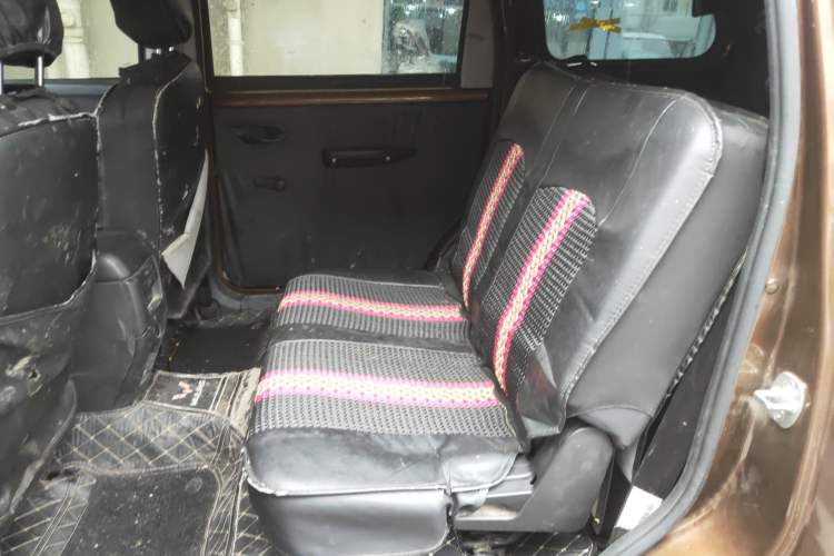 Used Wuling Hongguang 2019 1.5L S Basic Version China VI Standard LAR
