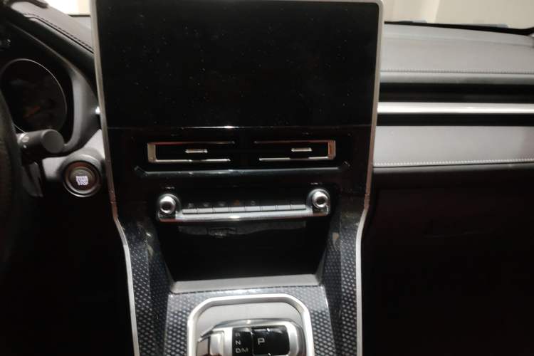 Used Haval M6 2023 PLUS 1.5T DCT Elite Smart Connectivity Model Audio And AC Panel