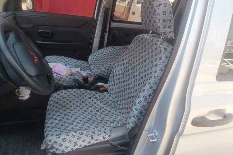 Used Wuling Hongguang V 2022 1.5L Enjoy Edition Electric-Powered LAR