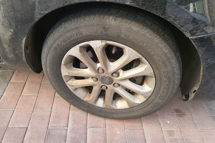 Used Ford Focus 2013 Hatchback Classic 1.8L Automatic Base Model