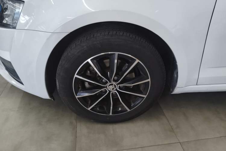 Used Skoda Octavia 2017 TSI280 DSG Smart Drive Edition
