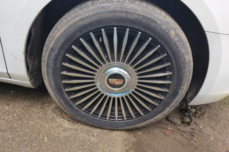 Used Cadillac XTS 2013 28T Luxury Model
