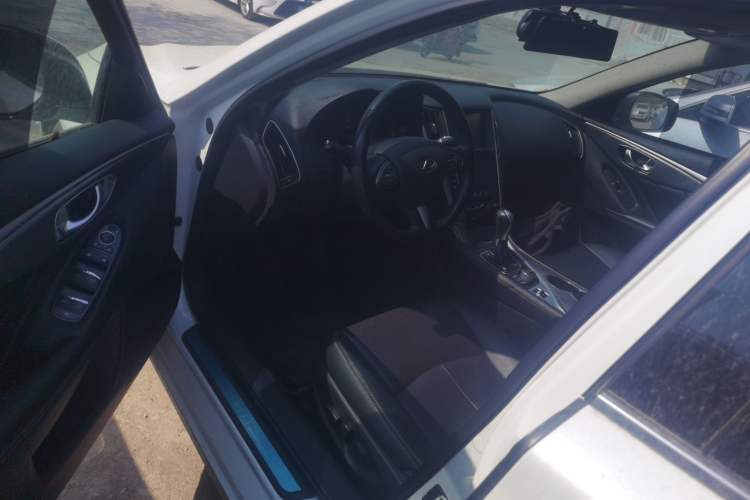 Used Infiniti Q50L 2015 2.0T Enjoyment Edition Driver Seat