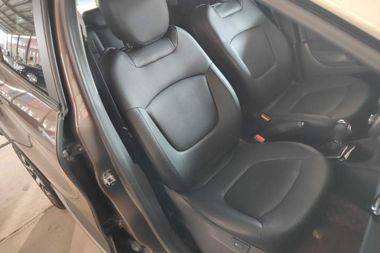 Used Renault Captur 2015 1.2T Automatic Comfort Edition
