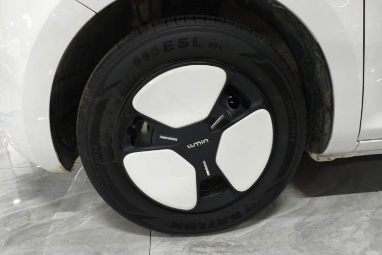 Used CHANGAN NEVO Lumin 2025 205 km Xiangqin Version Exterior 4