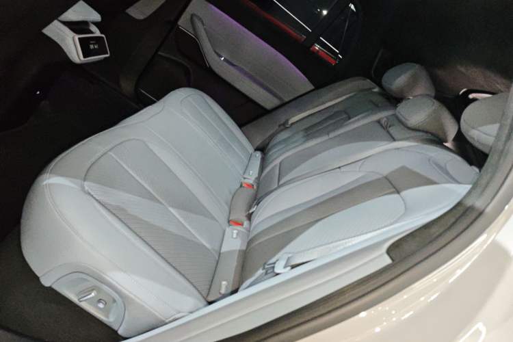 Used Nio EC6 2023 75 kWh