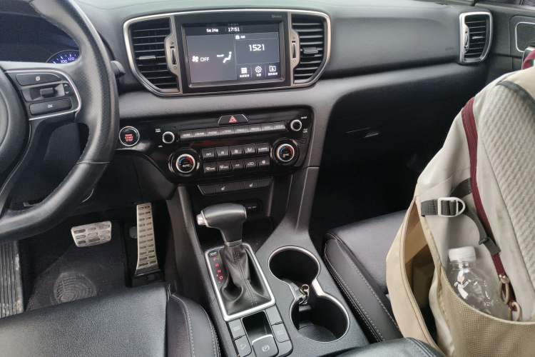 Used Kia KX5 2017 1.6T Automatic Two-Wheel Drive 15th Anniversary Special Edition DLX