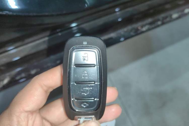 Used Dongfeng Aeolus Yixuan 2023 Mach Edition 1.5L Automatic Chasing Shadow Version Interior 1