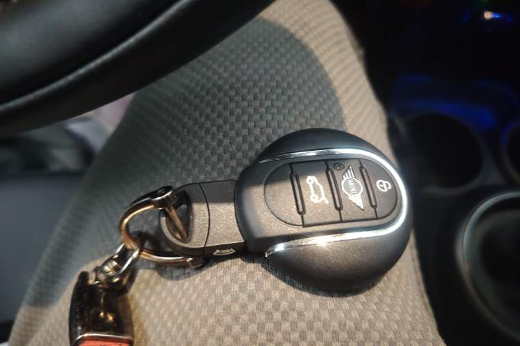 Used MINI 2021 1.5T COOPER Classic Edition Vehicle Key