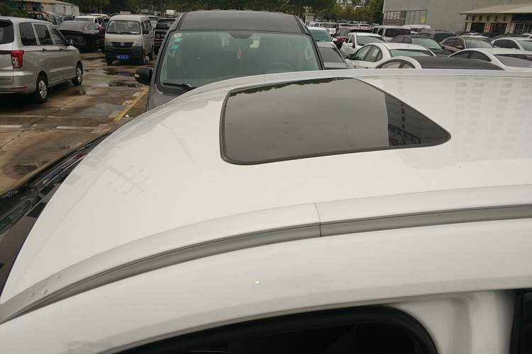 Used Wuling Jiachen 2022 1.5T CVT Deluxe Flagship Edition Roof