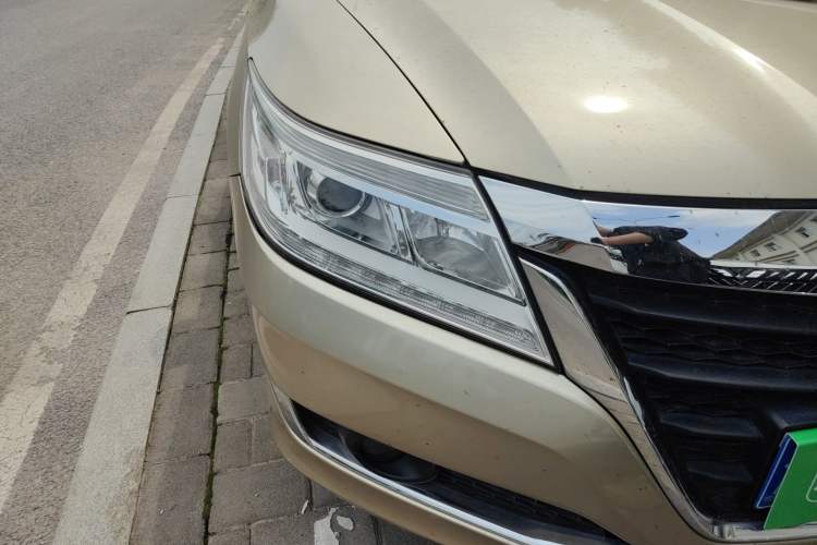 Used Honda Crider 2016 1.8L CVT Leading Edition Right Front Headlight