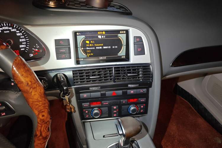 Used Audi A6L 2011 2.0 TFSI Automatic Standard Edition
