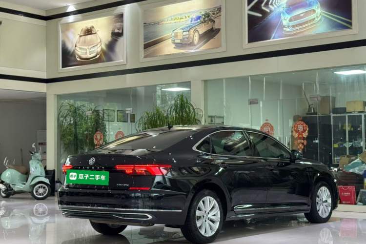 Used Volkswagen Passat 2019 330TSI Elite Edition China VI Rear Right 45 Deg