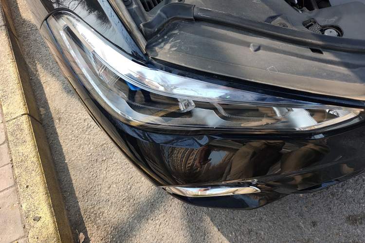 Used BMW X5 2022 Restyled xDrive 40Li M Sport Package Right Front Headlight