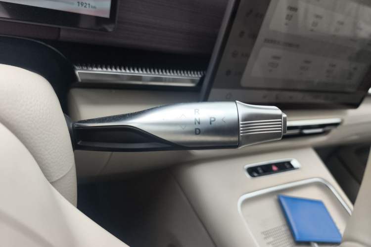 Used VOYAH Dream 2026 Model PHEV Qiankun Pro
