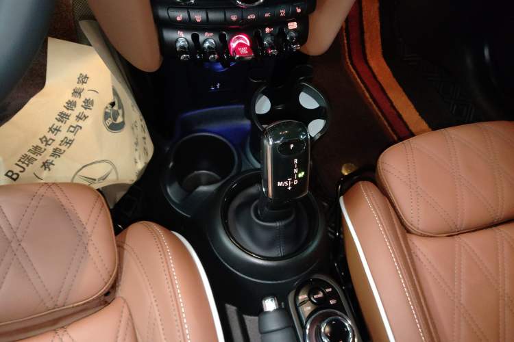 Used MINI MINI 2022 Updated 2.0T COOPER S Classic Edition
