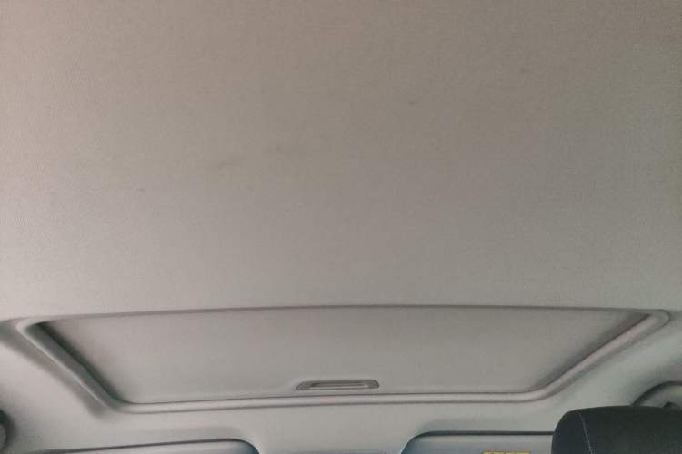 Used Buick GT 2019 18T Automatic Connected Elite Model China VI Standard Headliner