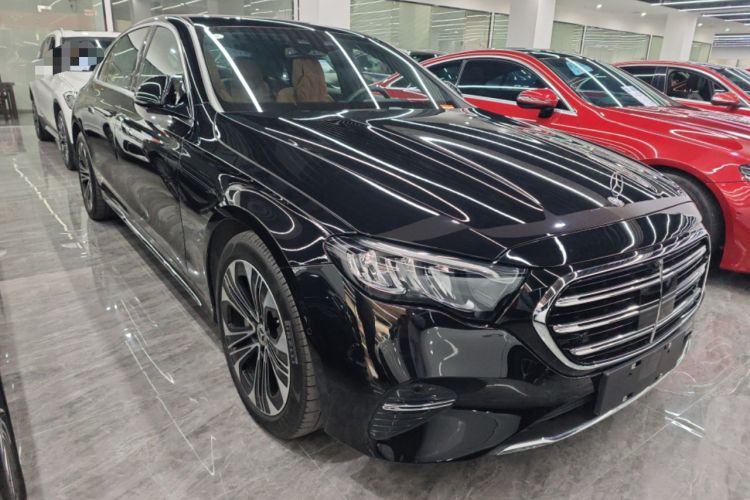 Used Mercedes-Benz E-Class New Energy 2024 E 350 e L Plug-in Hybrid Sedan Front Right 45 Deg