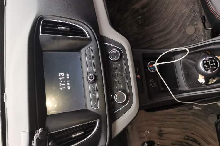 Used Roewe 360 2017 1.5L Manual Smart Screen Version
