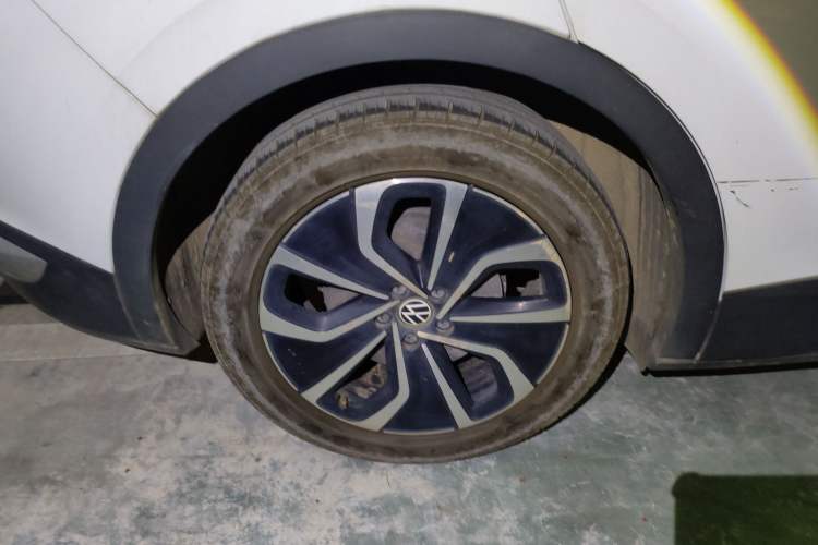 Used Volkswagen ID.4 X 2023 Pure Smart Edition Right Rear Wheel Hub