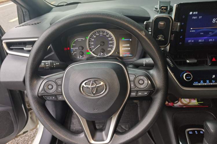 Used Toyota Levin 2019 Dual-Engine 1.8H E-CVT Luxury Edition China VI Standard
