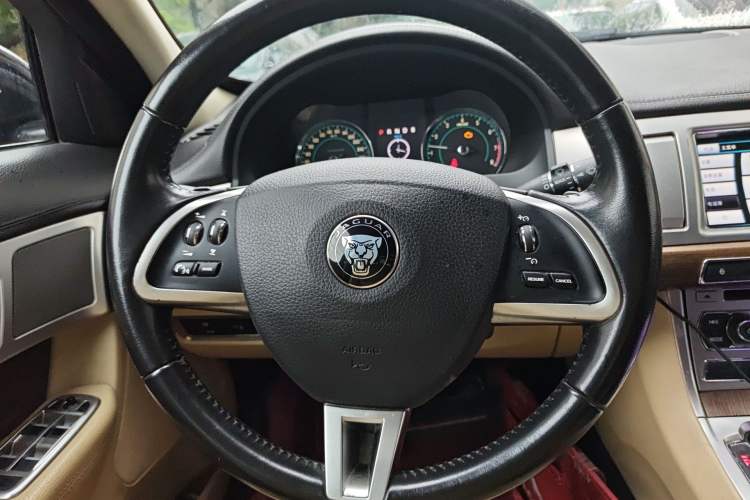 Used Jaguar XF 2014 XF 2.0T Prestige Edition
