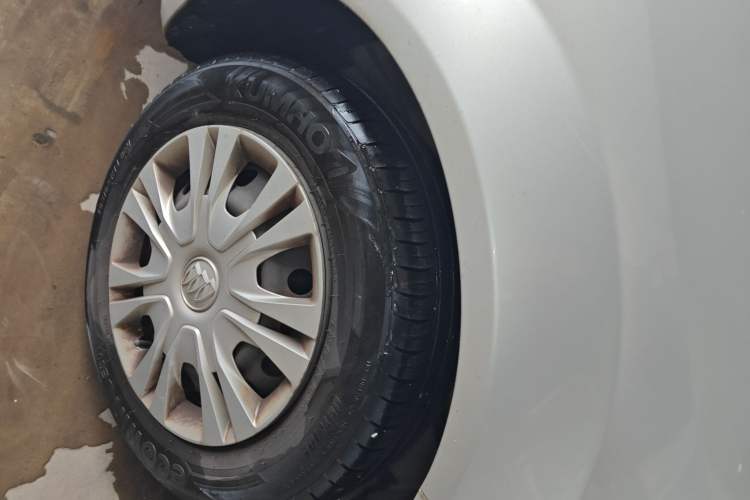 Used Buick Excelle 2011 1.6 LX-MT