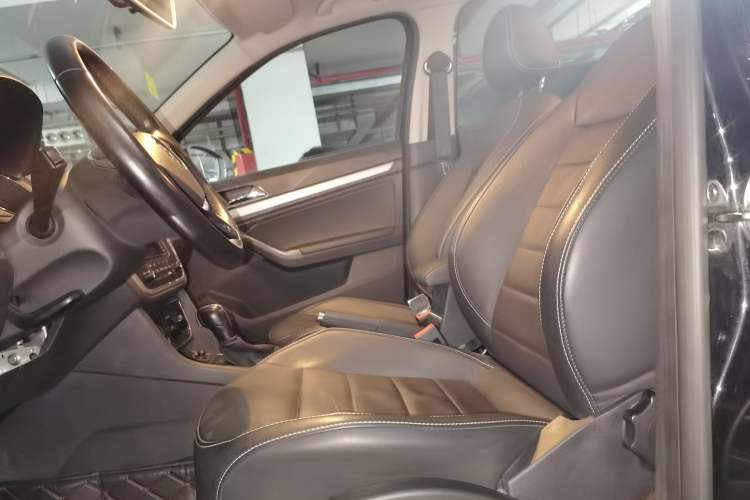 Used Volkswagen Lavida 2017 1.6L Automatic Comfort Edition
