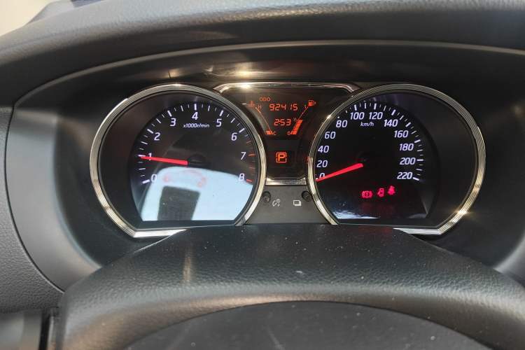 Used Nissan Livina 2013 1.6XE CVT Comfort Edition Instrument Cluster