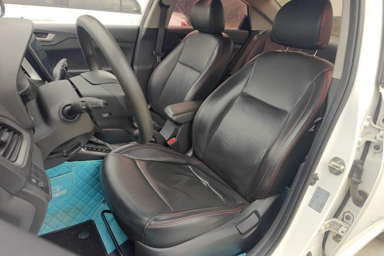 Used Hyundai Verna (new generation) 2016 1.4L Automatic Cool Edition GLS Left Front Seat