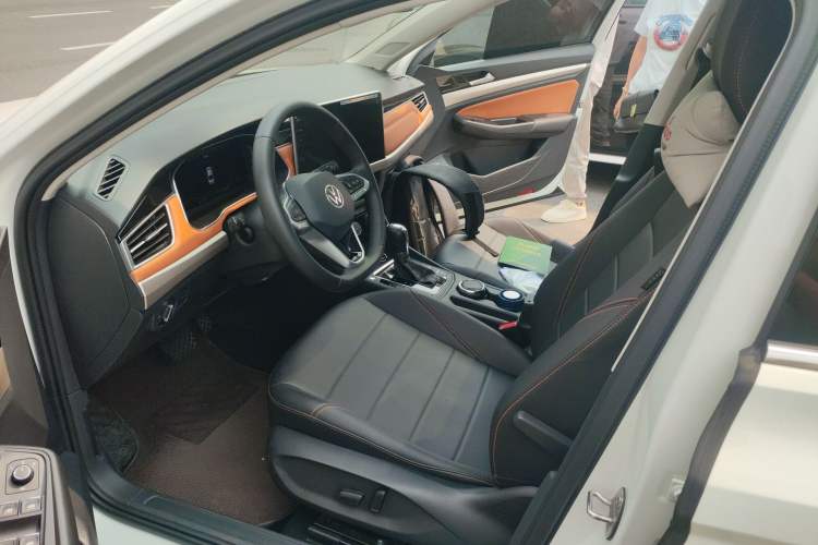 Used Volkswagen Bora 2024 200TSI DSG EnjoyDrive PRO Edition Driver Seat