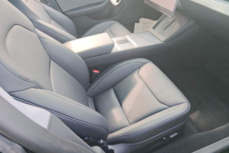 Used Tesla Model 3 2023 Rear-Wheel-Drive Version